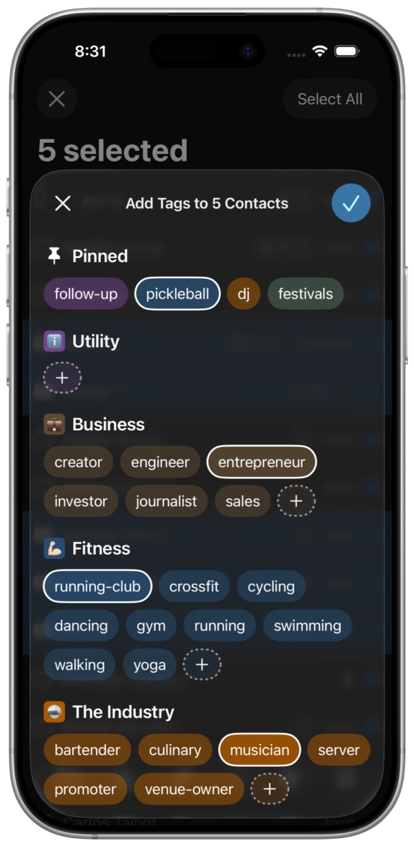 Custom contact tags and groups in Dextr
